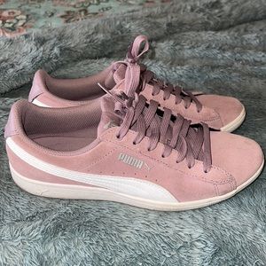 PUMA ladies vikky suede size 8